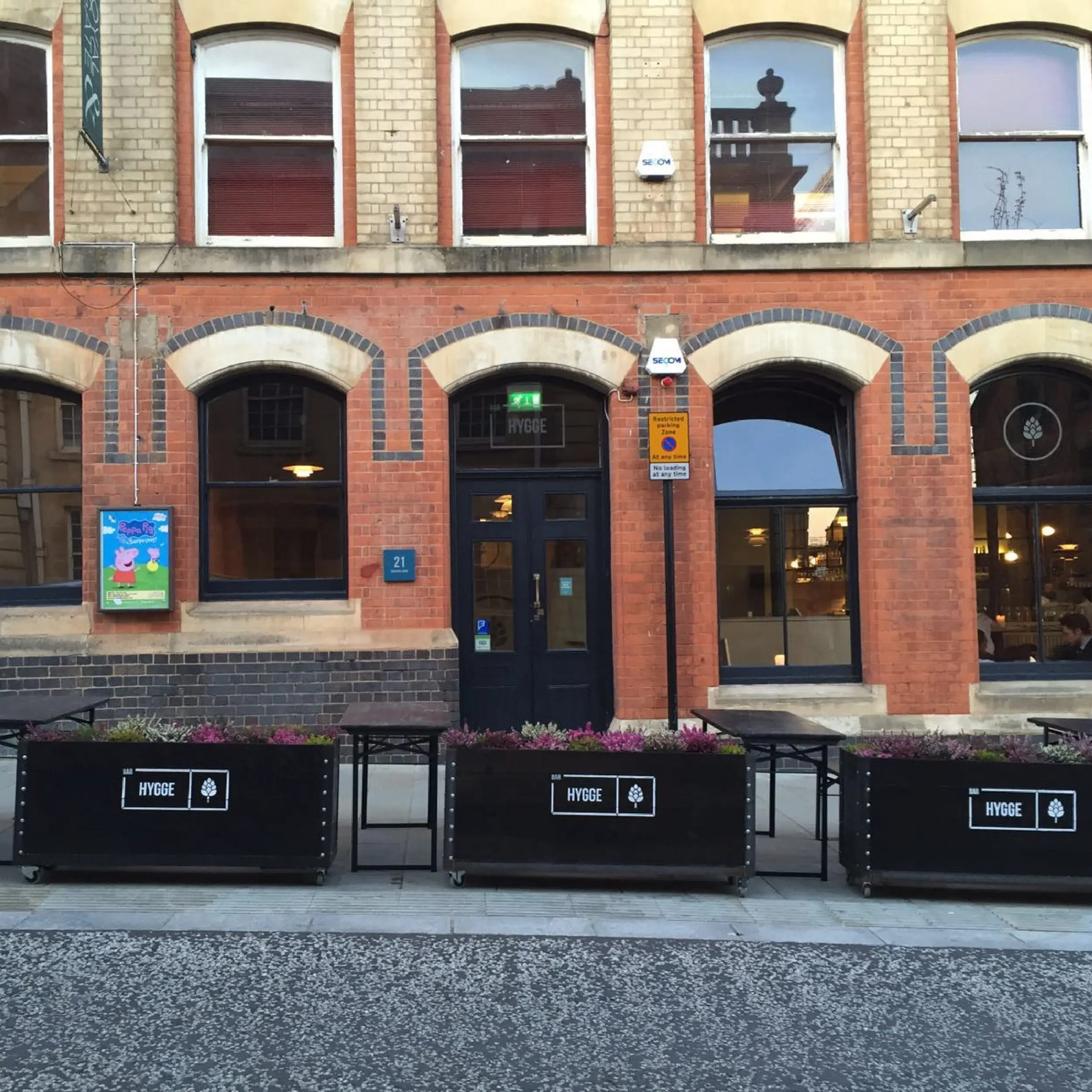 Bar Hygge - Baylis Industrial Cafe Planter