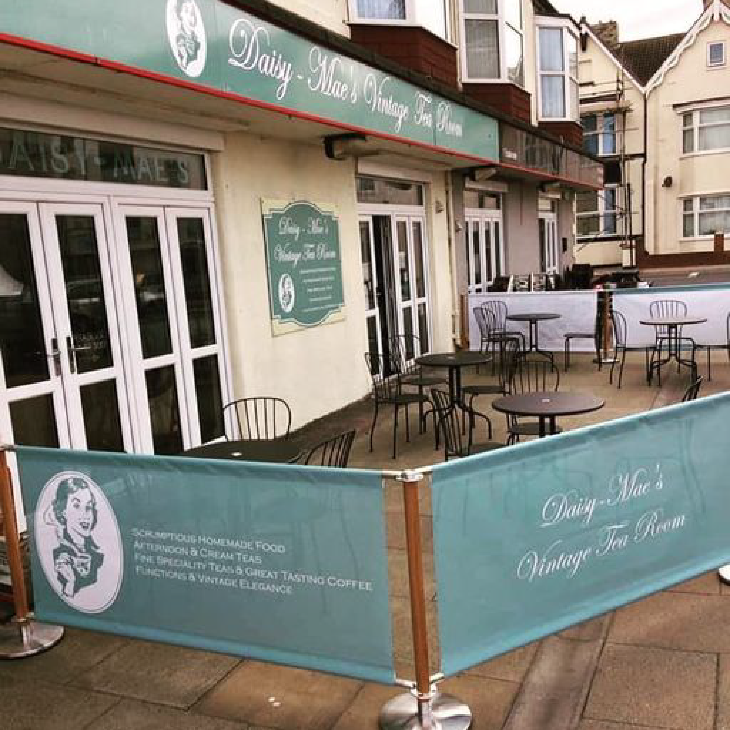 Natural Cafe Barrier Post & Mesh Cafe Banners - Daisie Maes Tearooms
