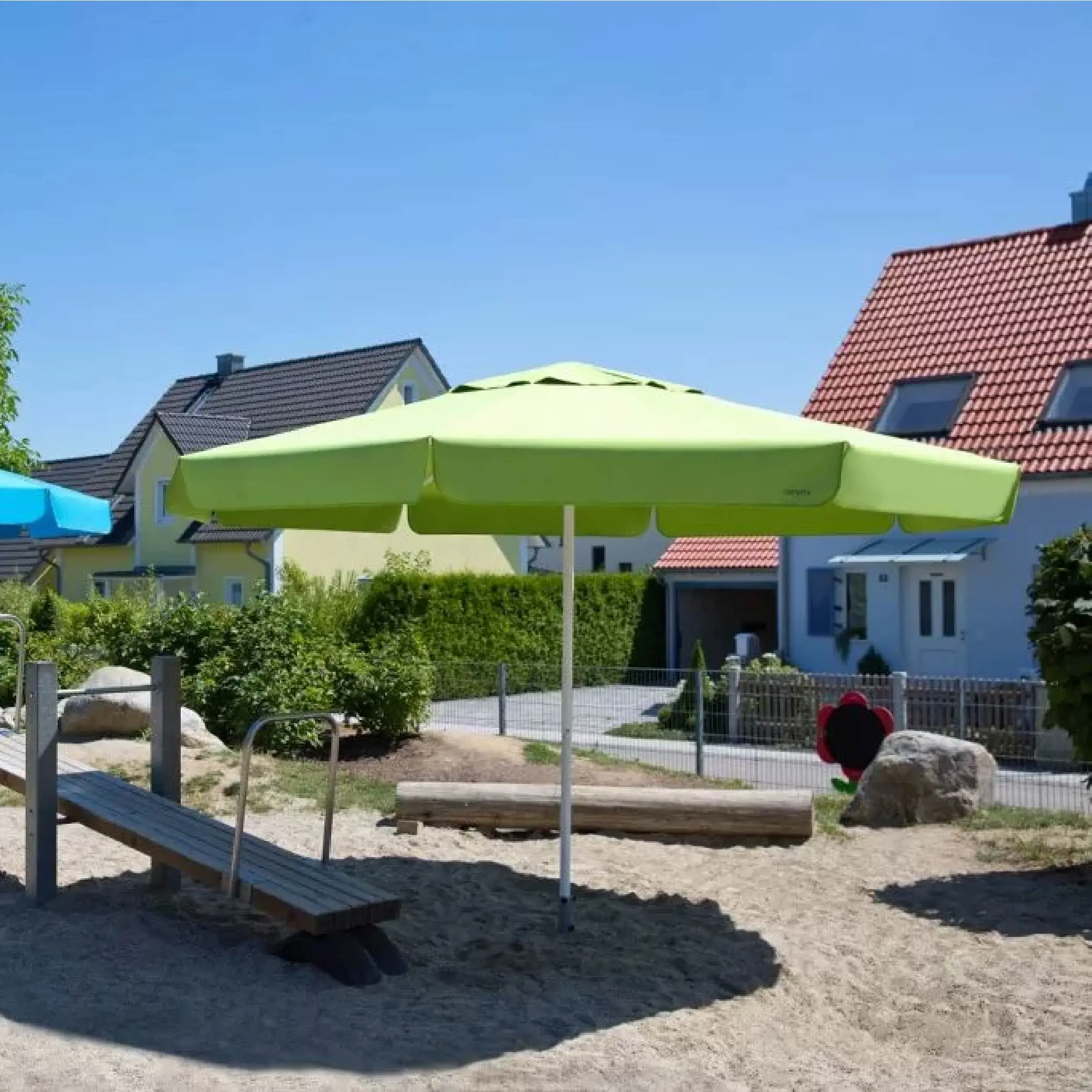 Caravita Samara Commercial Giant Umbrella in Green with Valance Caravita Samara Commercial Giant Umbrella in Green with Valance