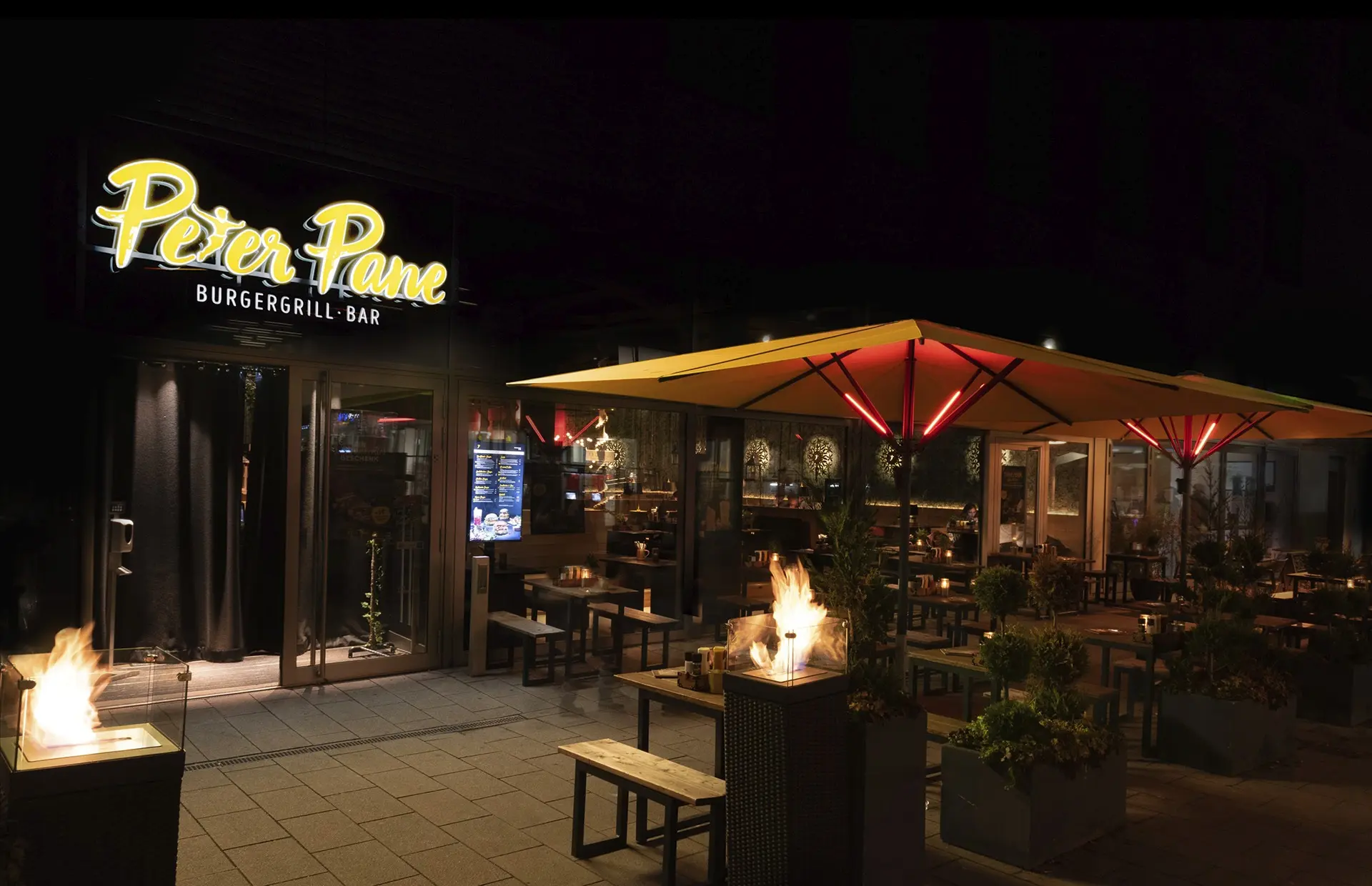 Lume Lighting for Parasols Lume Lighting for Parasols, Lume Smart Parasol Lighting Kit, Parasol Lighting, Umbrella Lighting, Lighting Kit for Parasols, Commercial Giant Umbrella Lighting Kit