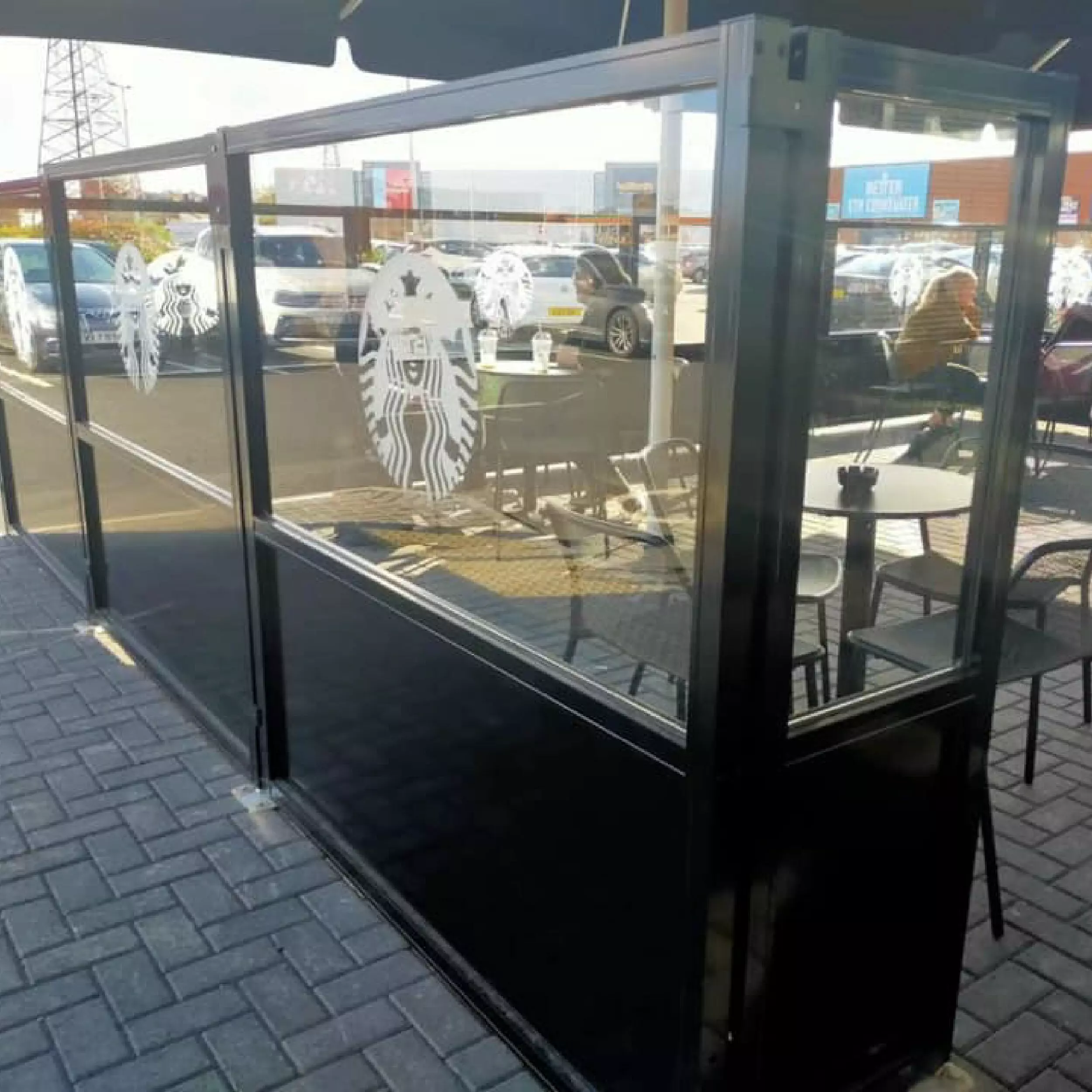 Marin Terrace Screen - Starbucks Marin Terrace Screen for Starbucks, Fixed Terrace Screens, Outdoor Screens, Powder Coated Screens, Restaurant Terrace Screens, Cafe Screens, Balustrades, Hospitality Terrace Screens, Windbreaks