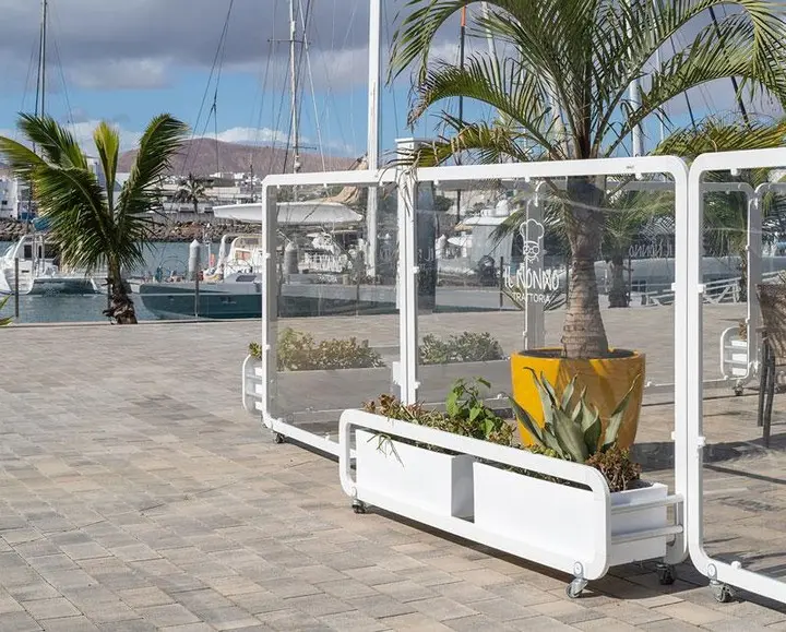 Siena Maxi Industrial Café Planter in White with Methacrylate Screens and Planter Boxes in White Outside Restaurant by the Sea Siena Maxi Industrial Café Planter in White with Methacrylate Screens and Planter Boxes in White Outside Restaurant by the Sea, Cafe Planters, Restaurant Planters, Industrial Cafe Planters, Cafe Screens, Outdoor Cafe Planters, Bespoke Planters, Planters with Screens, Commercial Planters, Commercial Cafe Planters, Hospitality Cafe Planters